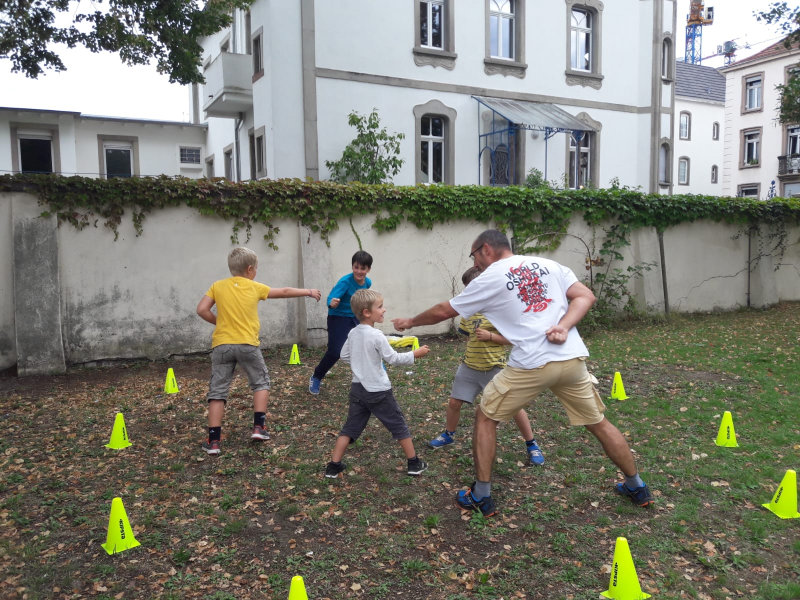 Frédéric SECOND avec les futurs Karateka