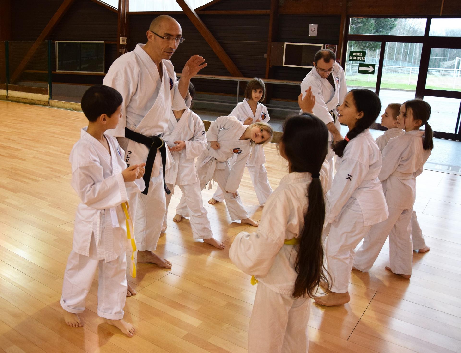 Cours enfants Oshukai Karaté Kobudo Strasbourg